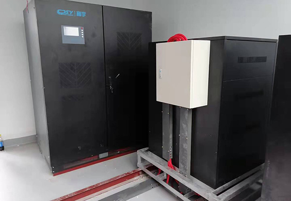 包頭某縣人民醫(yī)院160KVA-UPS主機